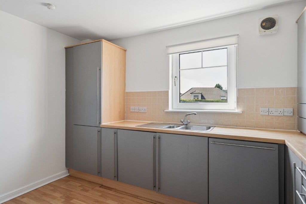 House Whitelaw Gardens in Bishopbriggs