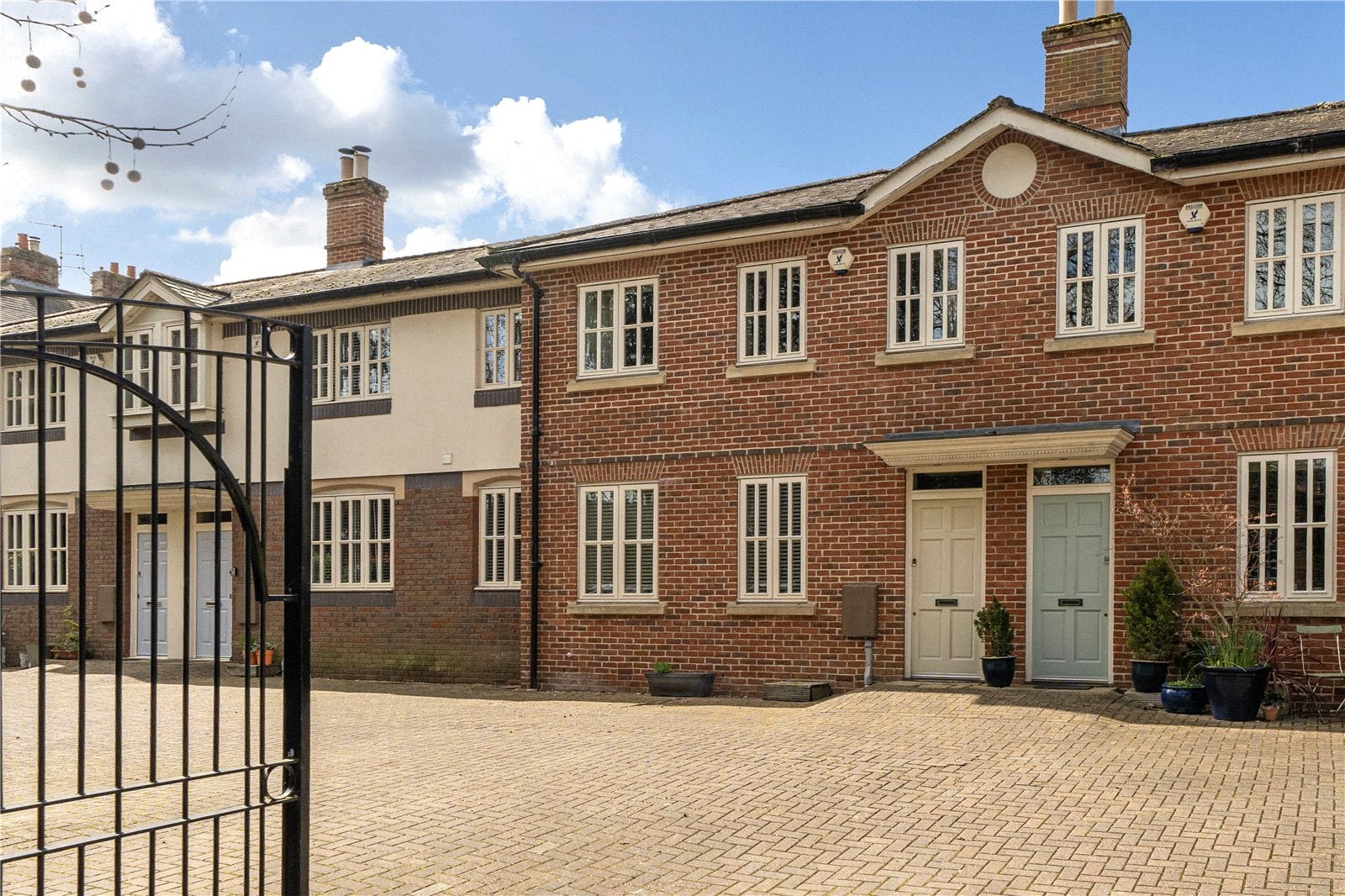 House Hillersdon in Wexham Court