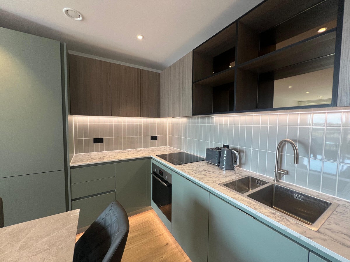 Flat Samara Drive in Greater London