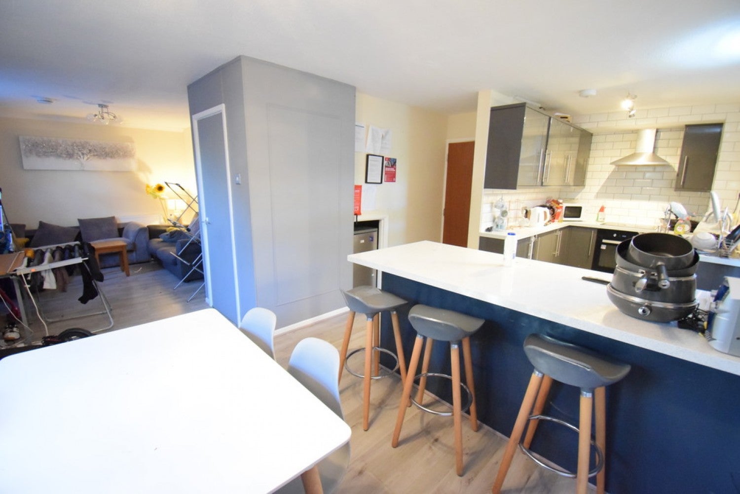 Room Clovelly Way in Bedford