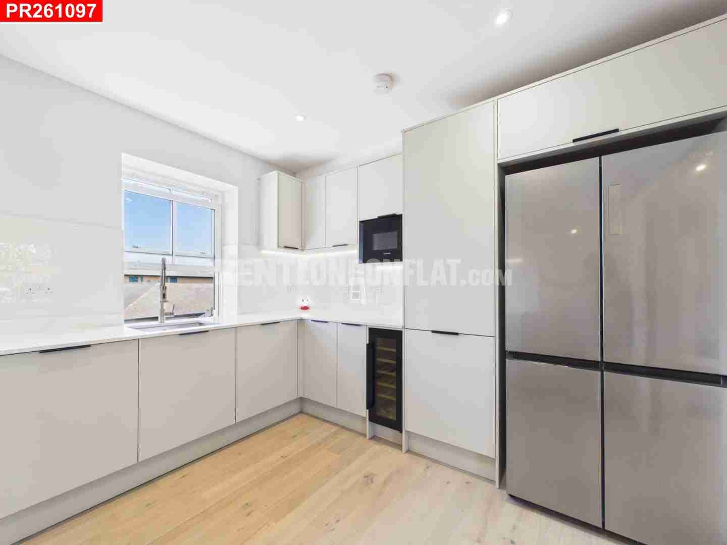 Flat Chatsworth Road in Greater London