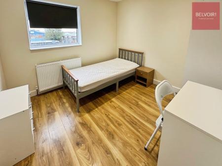 Room Corporation Road in Grimsby