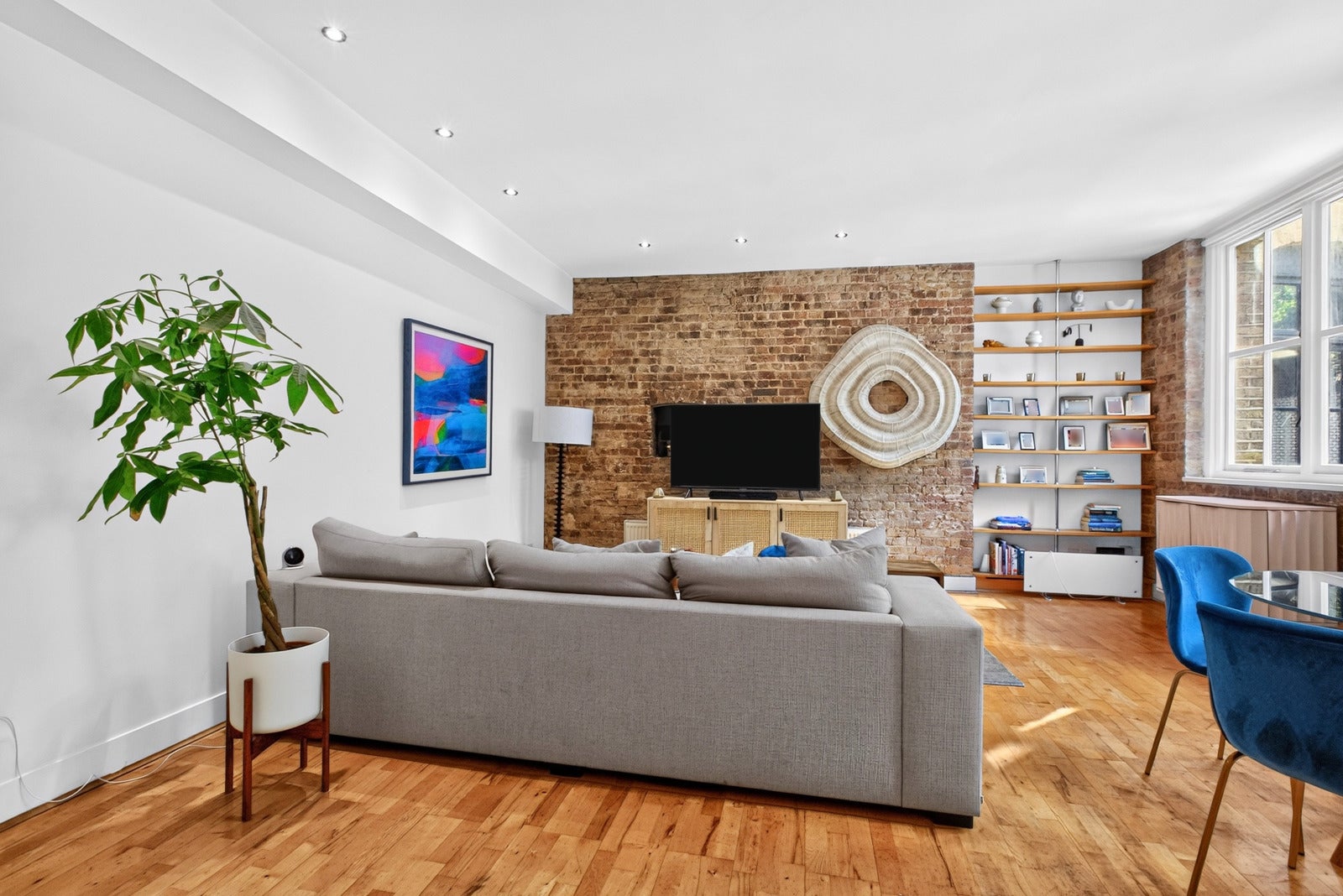 Flat Crawford Passage in Greater London