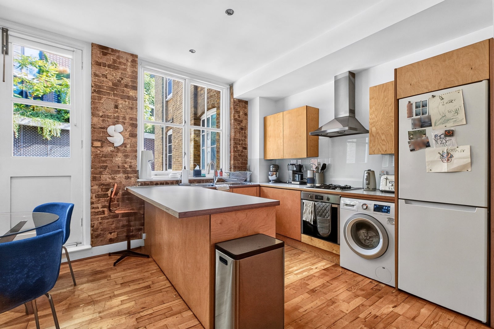 Flat Crawford Passage in Greater London