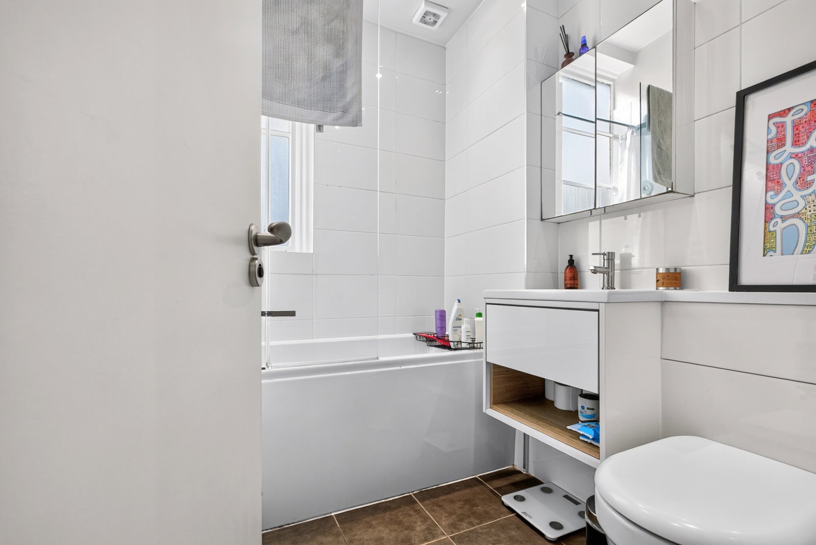 Flat Crawford Passage in Greater London
