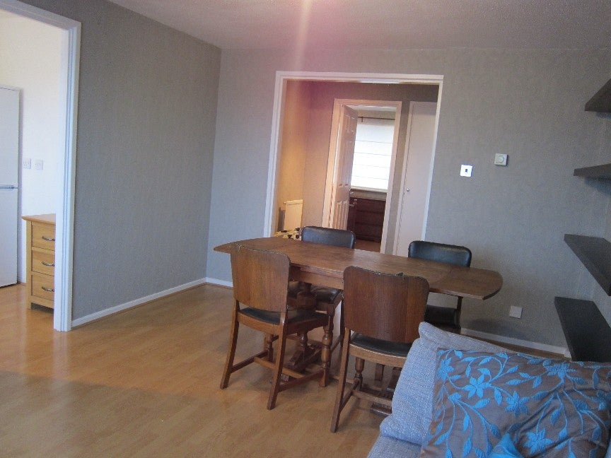 Flat Bellfield in Greater London