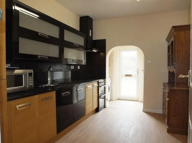 Room Okehampton Road in Exeter