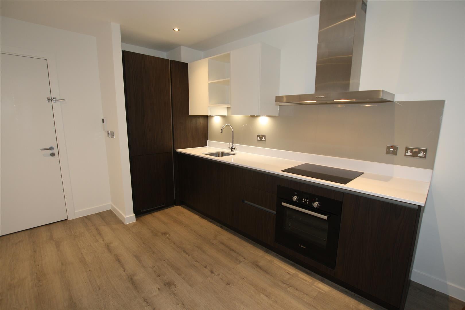 Flat Lockside Lane in Salford