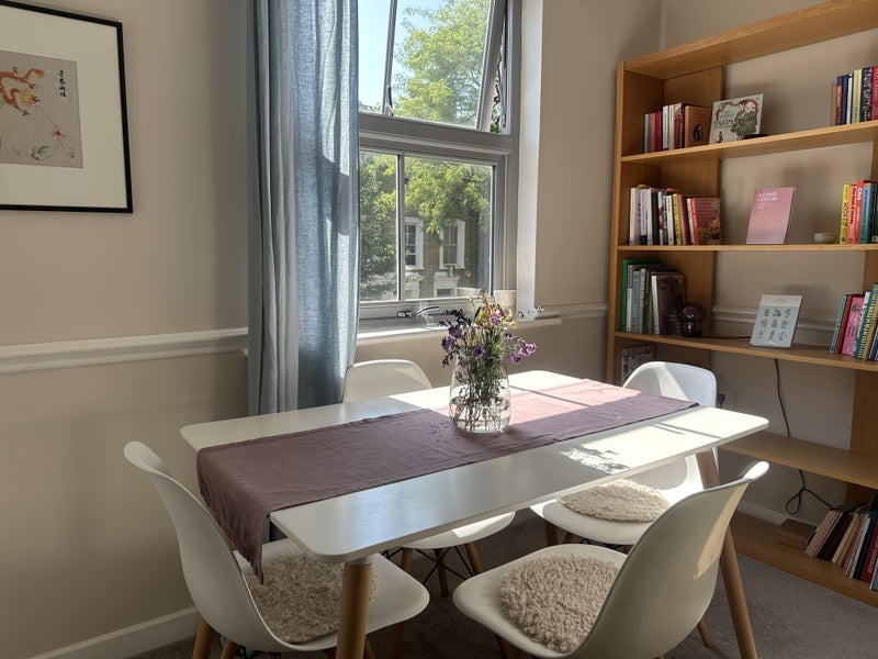 Flat Horton Road in Greater London