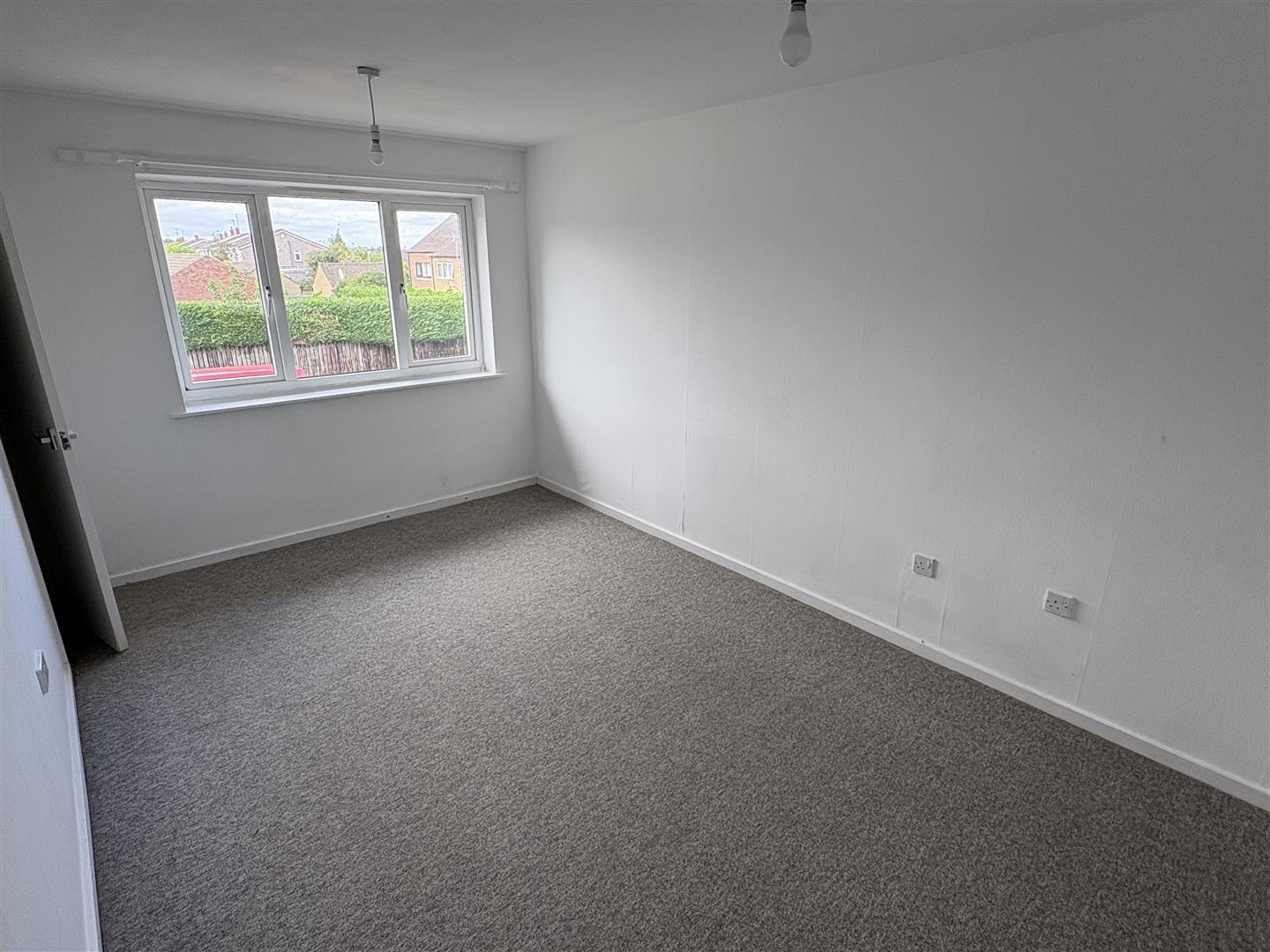 Flat Minsmere Road in Keynsham