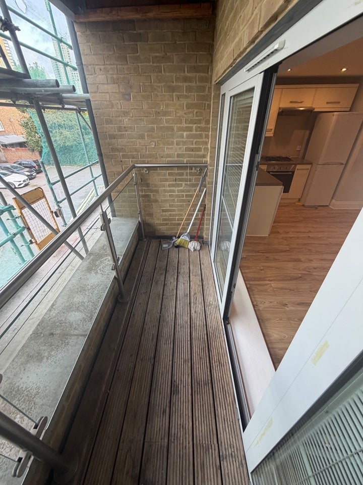 Flat Penton Place in Greater London