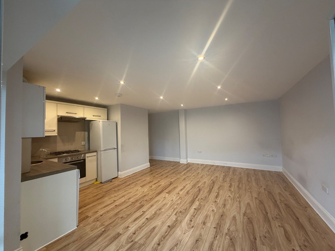 Flat Penton Place in Greater London