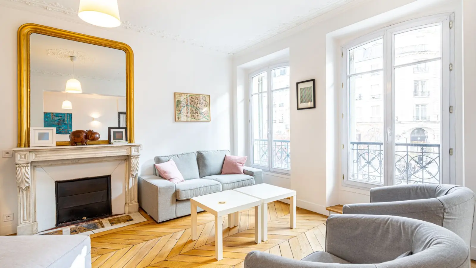 Flat Rue Pavée in Paris