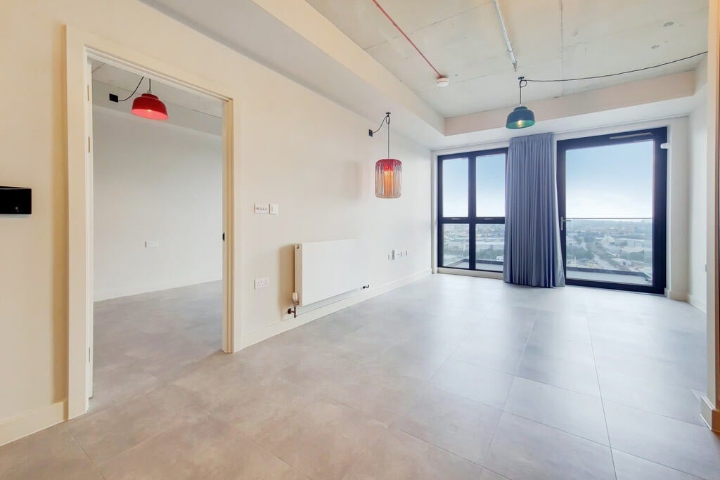 Flat First Way in Greater London