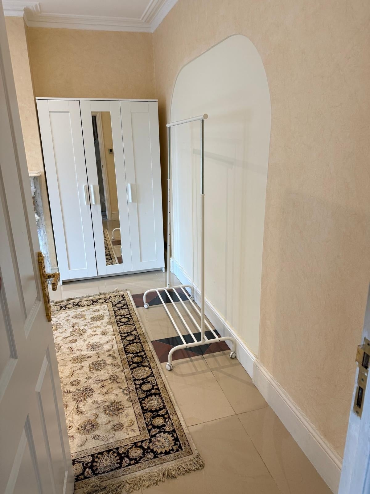 Flat Noel Road in Greater London