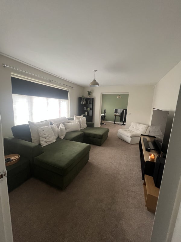 Room Widecombe Avenue in Stafford