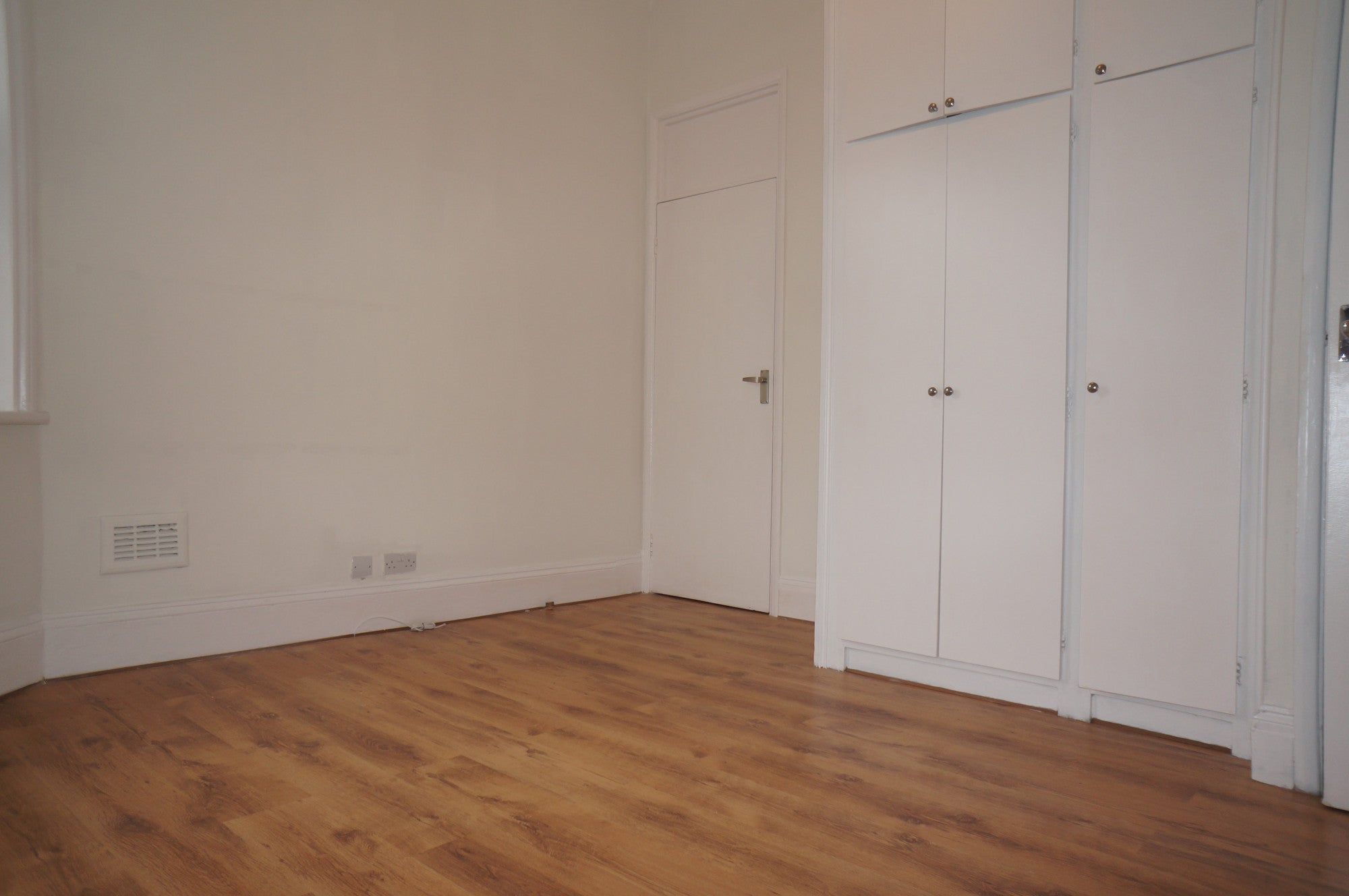 Flat Salusbury Road in London