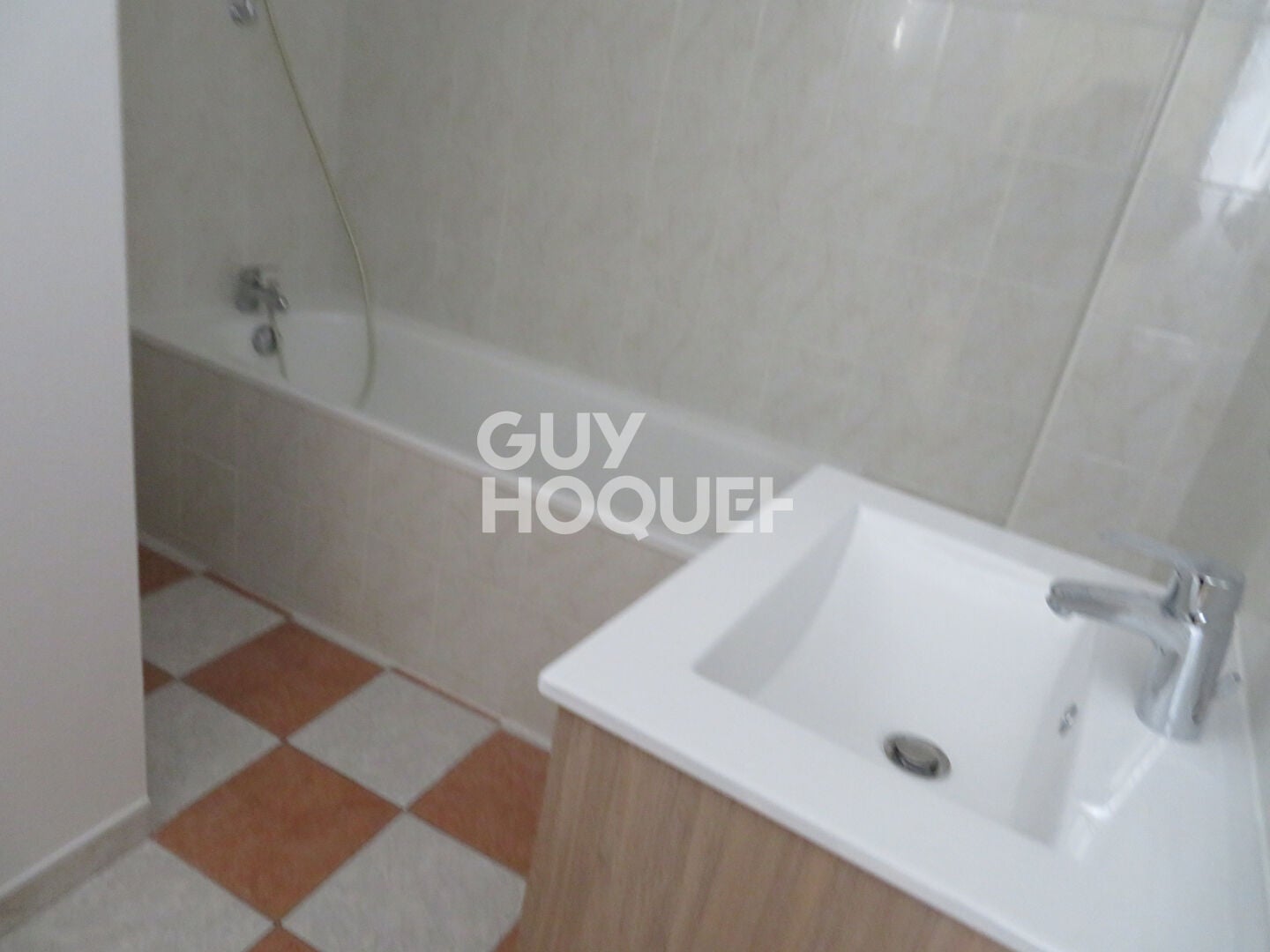 House Quai du Docteur Georges Lefèvre in Château-Gontier-sur-Mayenne