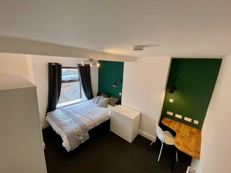 Room Beardall Street in Ashfield