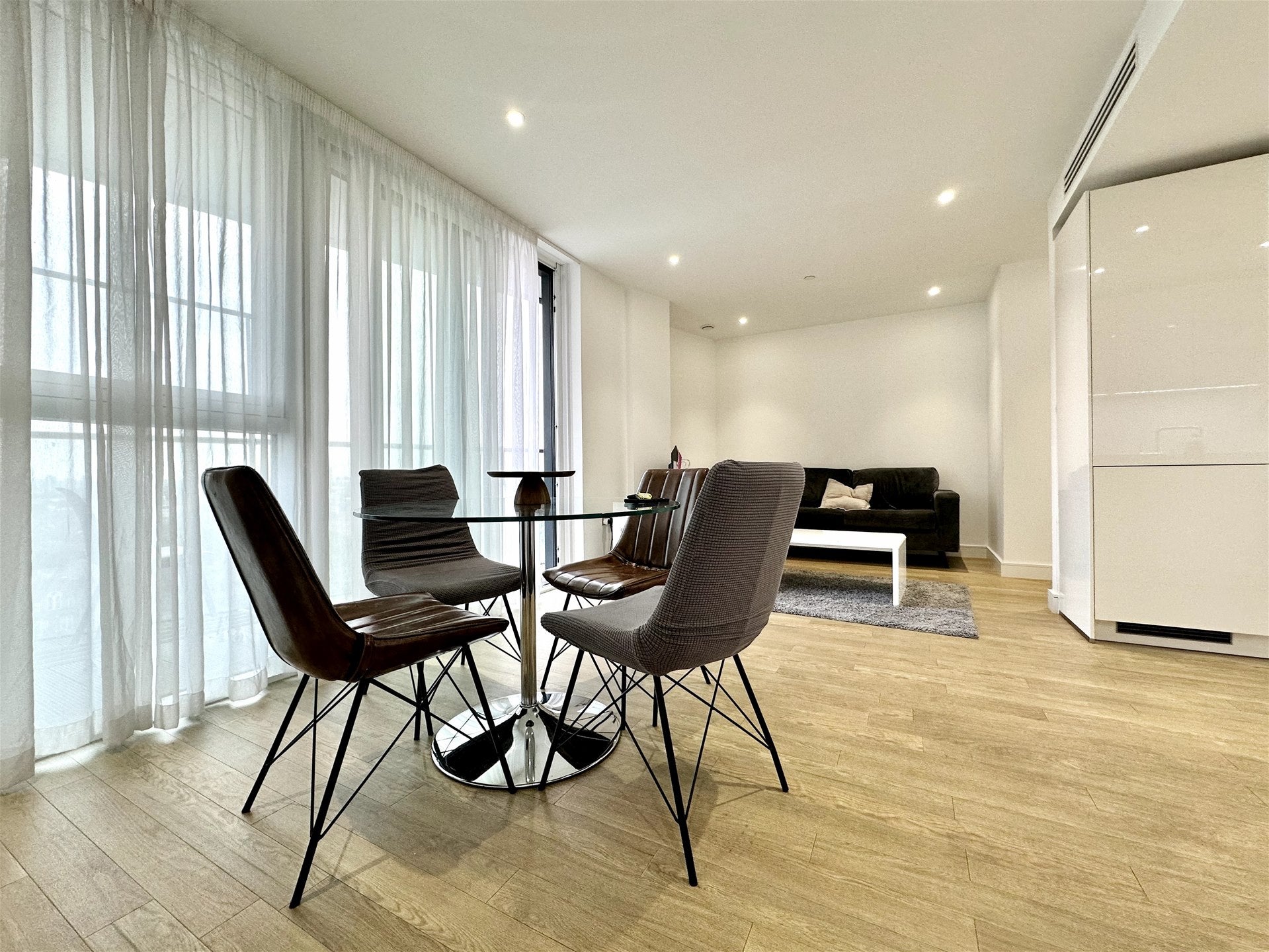 Flat Wandsworth Road in Greater London