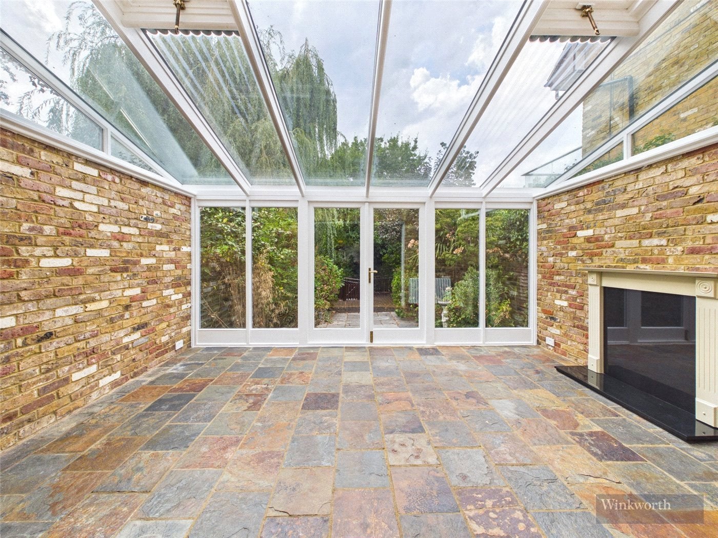House The Willows in Elmbridge