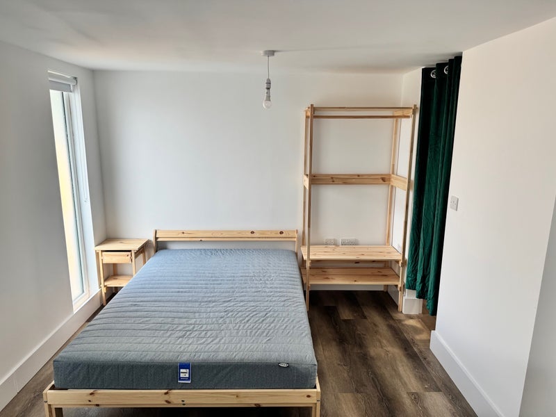 Room Edna Road in Maidstone
