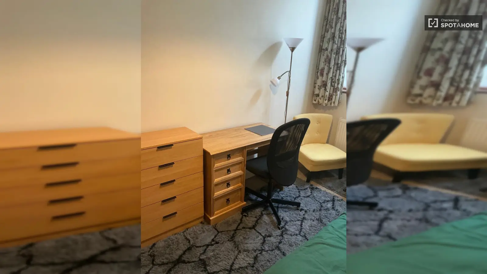Room Cooper Road in Greater London