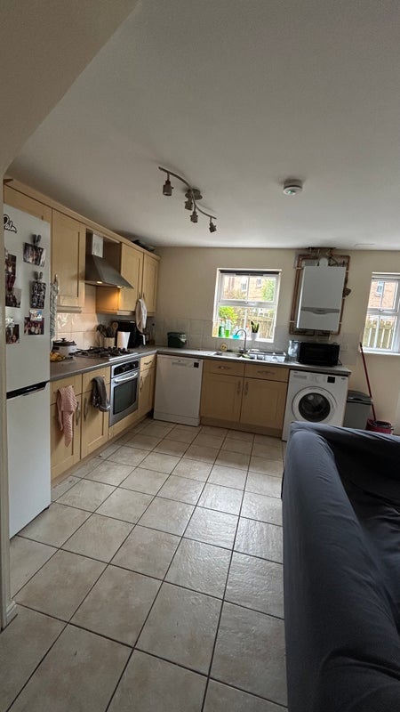 Room Wright Way in Bristol