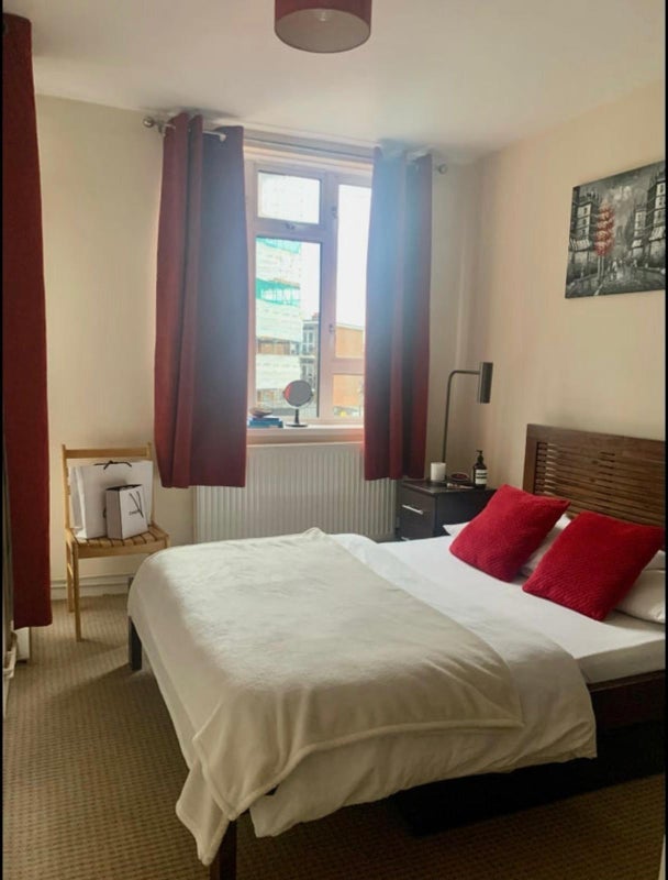 Room Patmore Street in Greater London