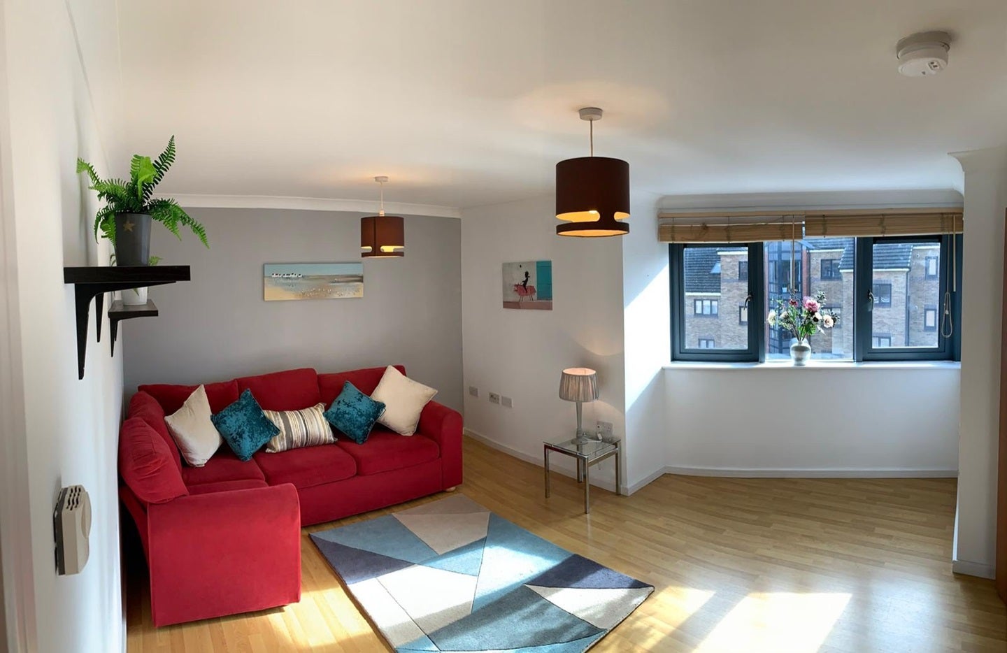 Flat Monteagle Way in Greater London
