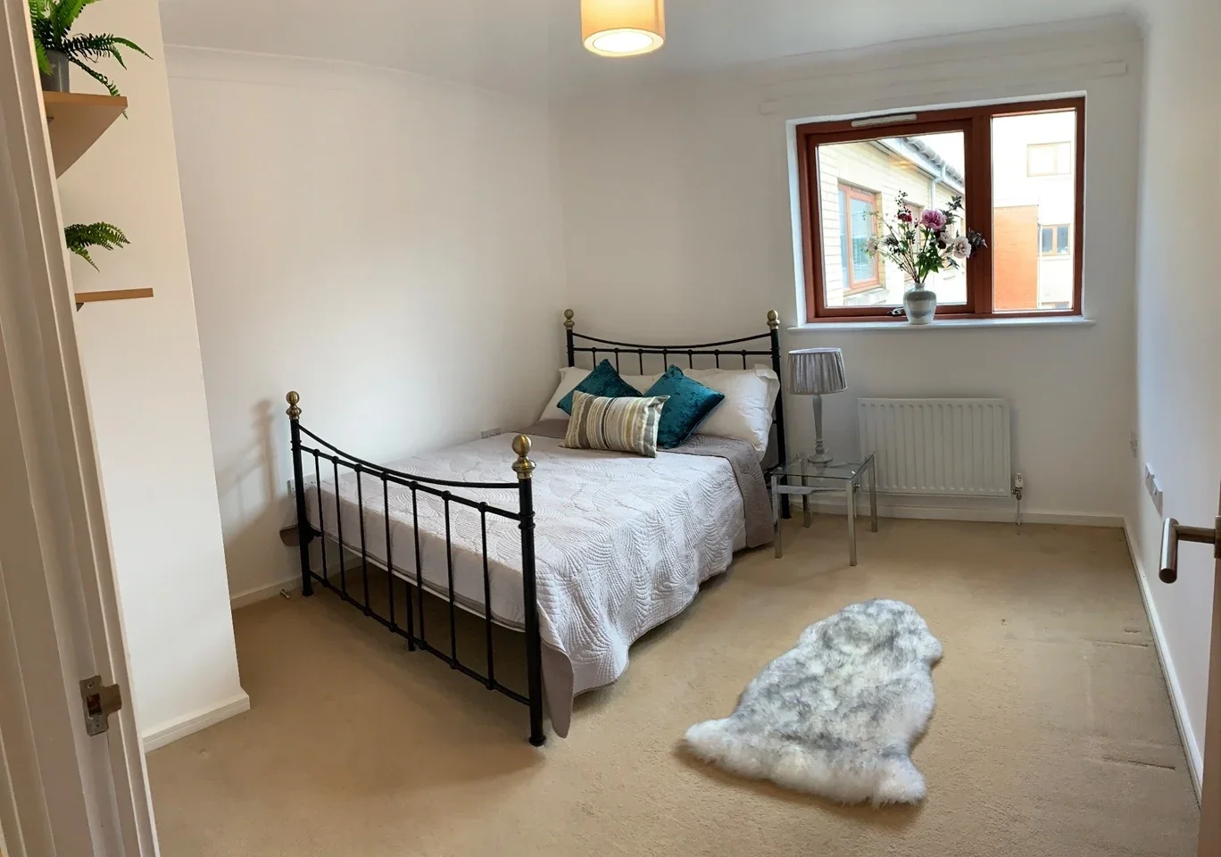 Flat Monteagle Way in Greater London