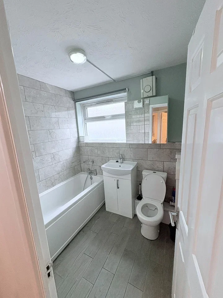 Flat Cornwallis Close in Greater London