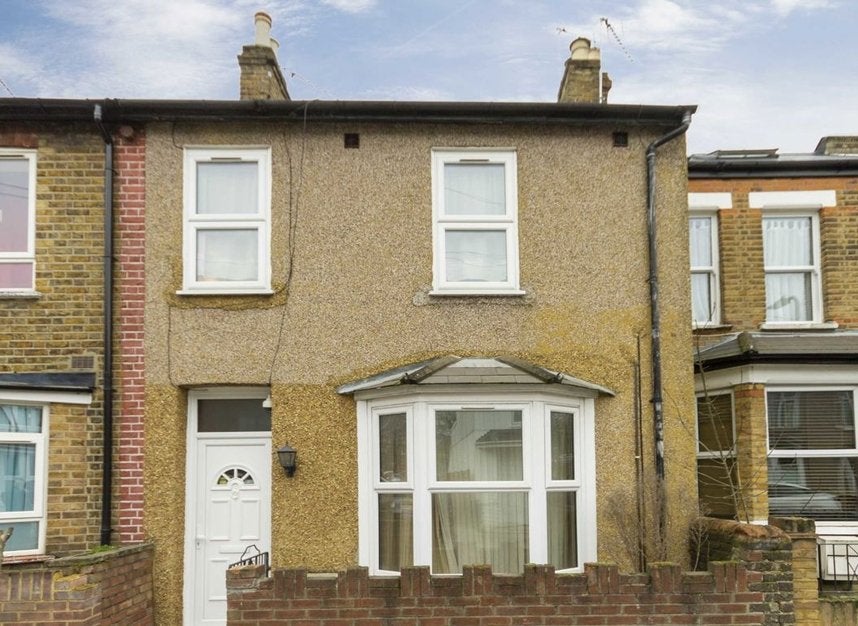 House Grosvenor Road in Greater London