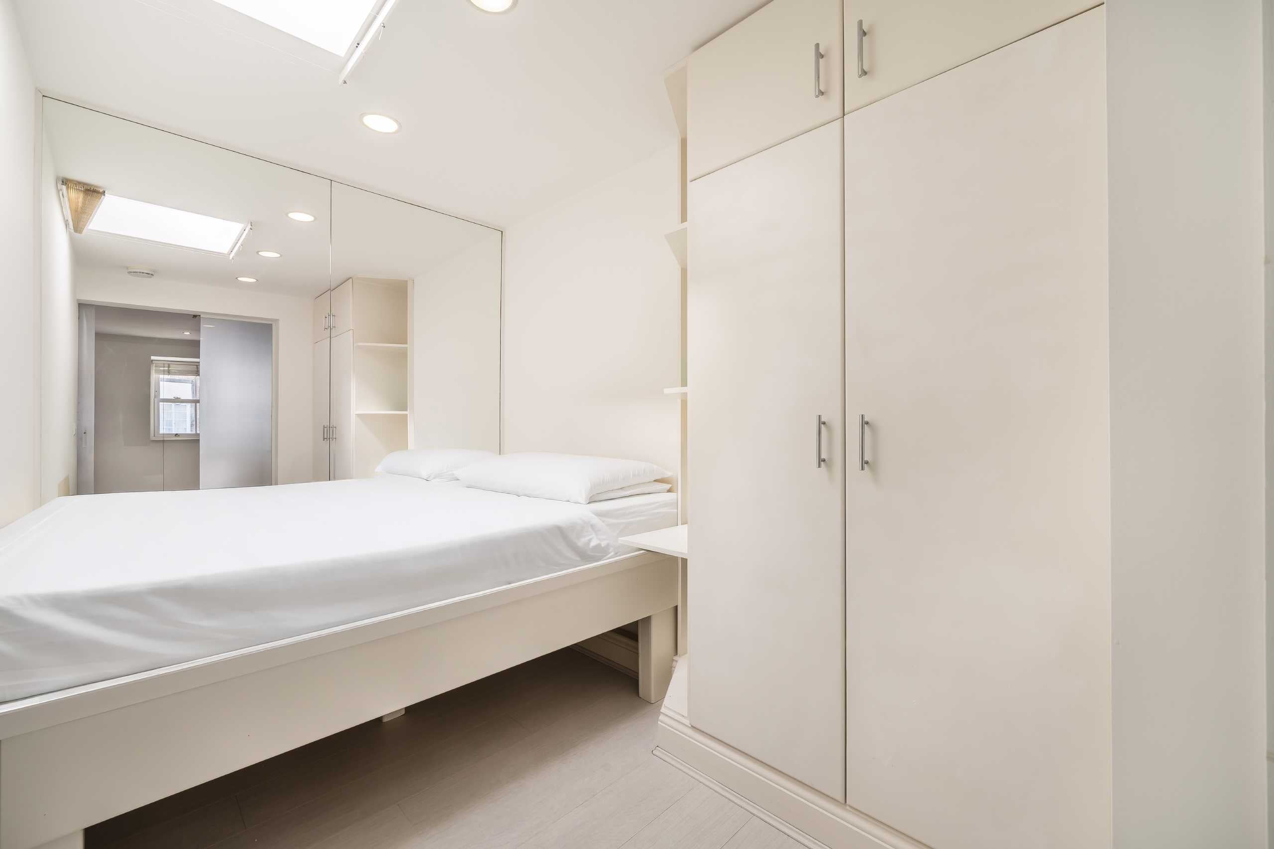 Flat Westbourne Grove Terrace in City of Westminster