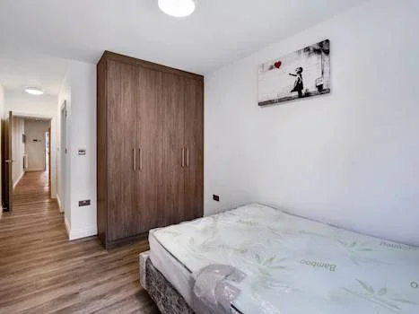 Flat Bethnal Green Road in Greater London