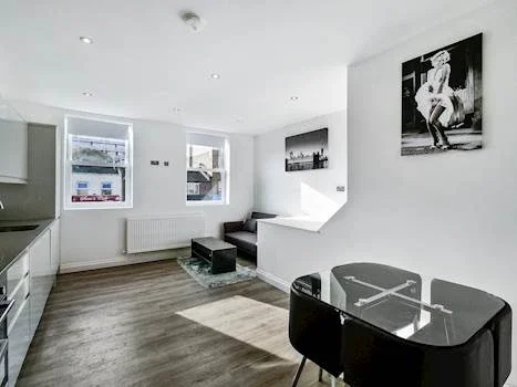 Flat Bethnal Green Road in Greater London