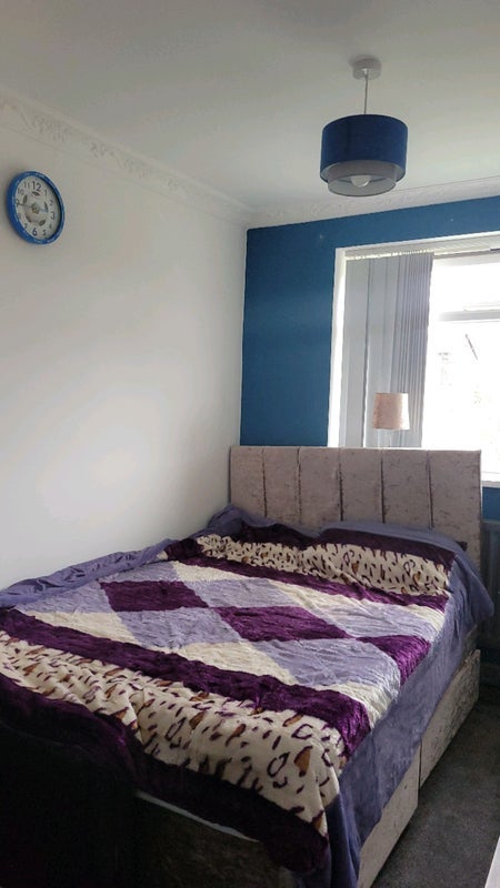 Room Ayton Grove in Manchester