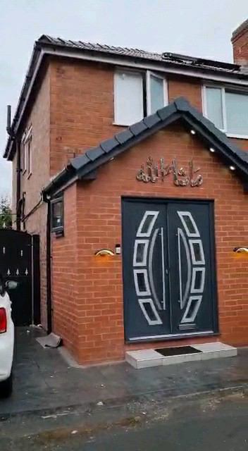 Room Ayton Grove in Manchester