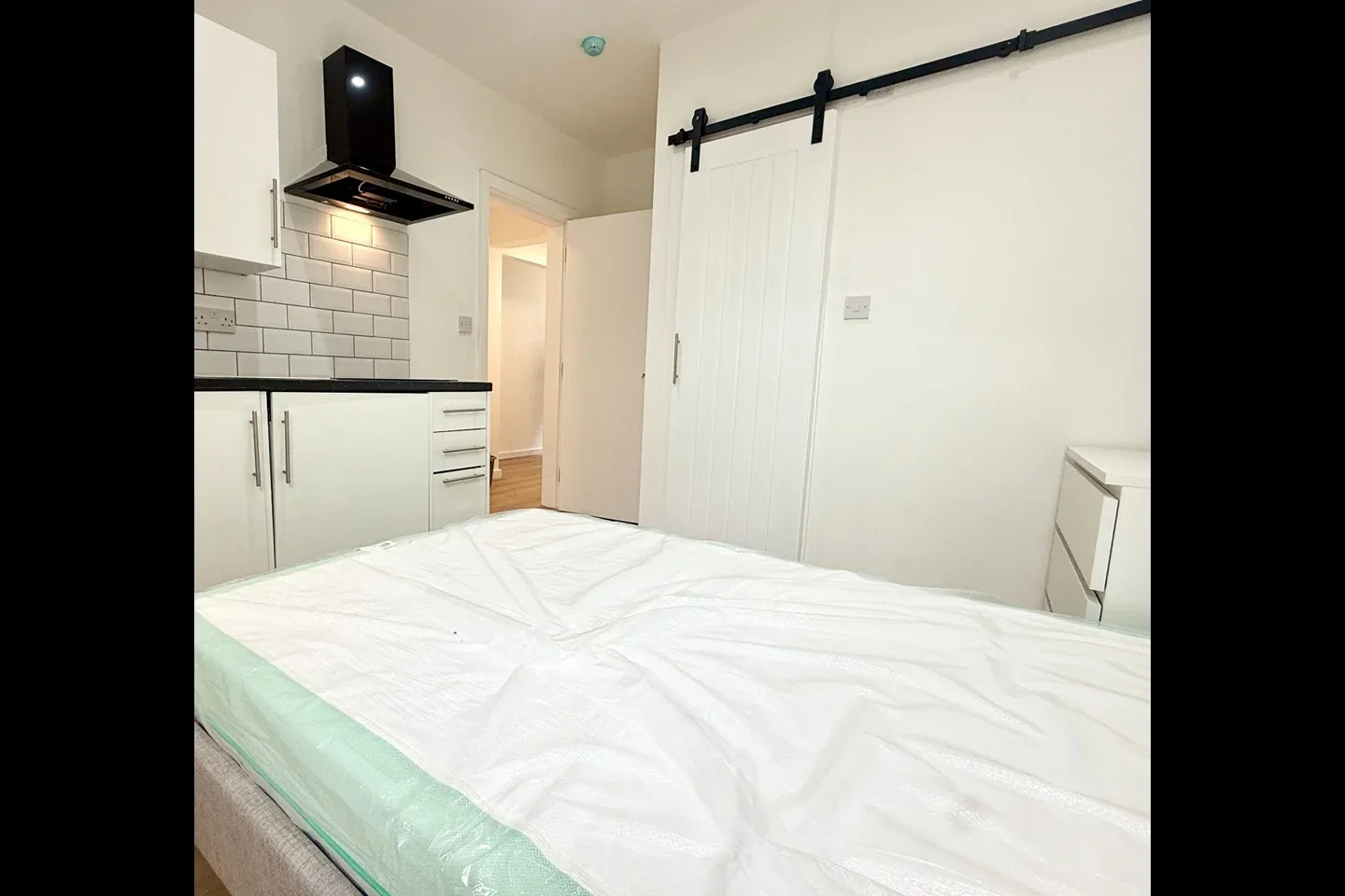 Room Prescot Road in Liverpool