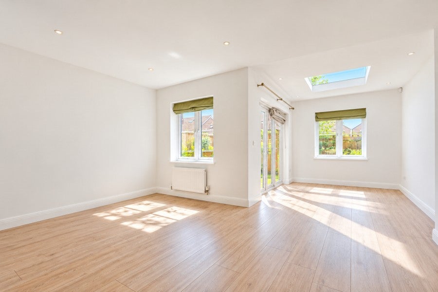House Jersey Close in Woking