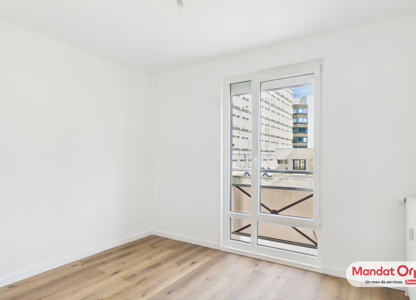 Flat Rue des Tuileries in Reims