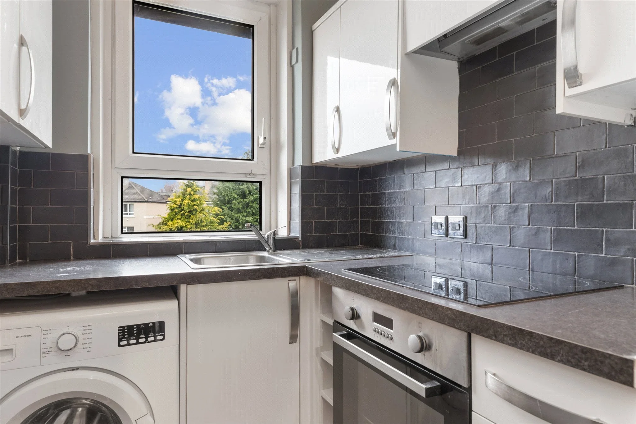 Flat Paisley Road West in Glasgow