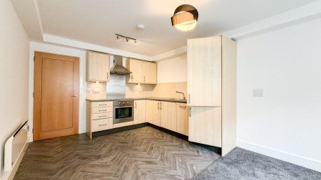Flat Charles Street in Bristol