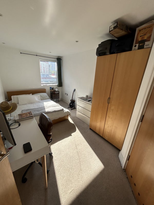 Room Drayton Park in Greater London