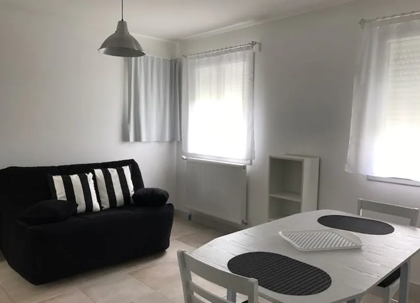 Room Impasse du Barbut in Gradignan