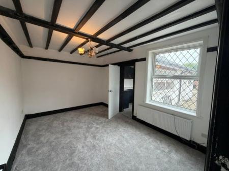 Flat Ainslie Street in Grimsby