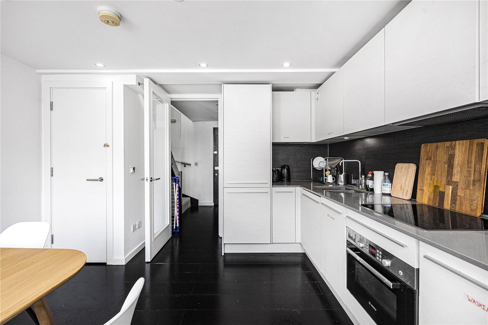 Flat Liverpool Road in Greater London
