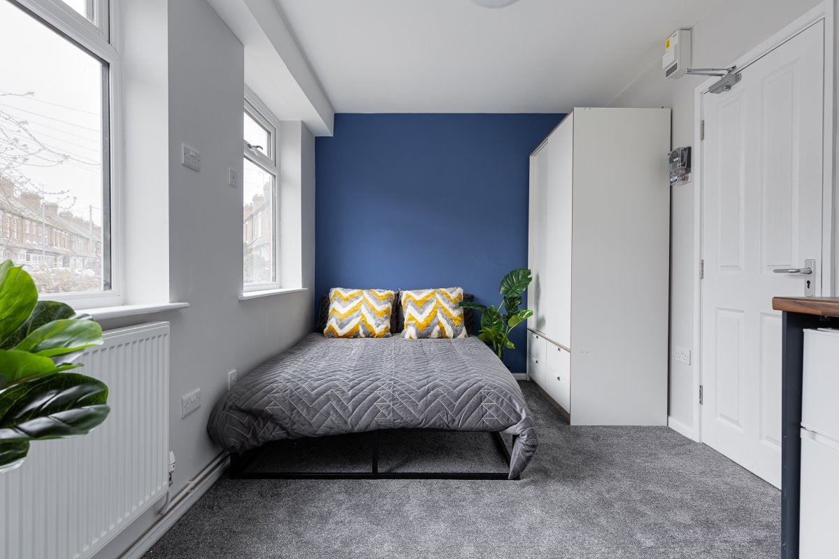 Flat Mynors Street in Stafford