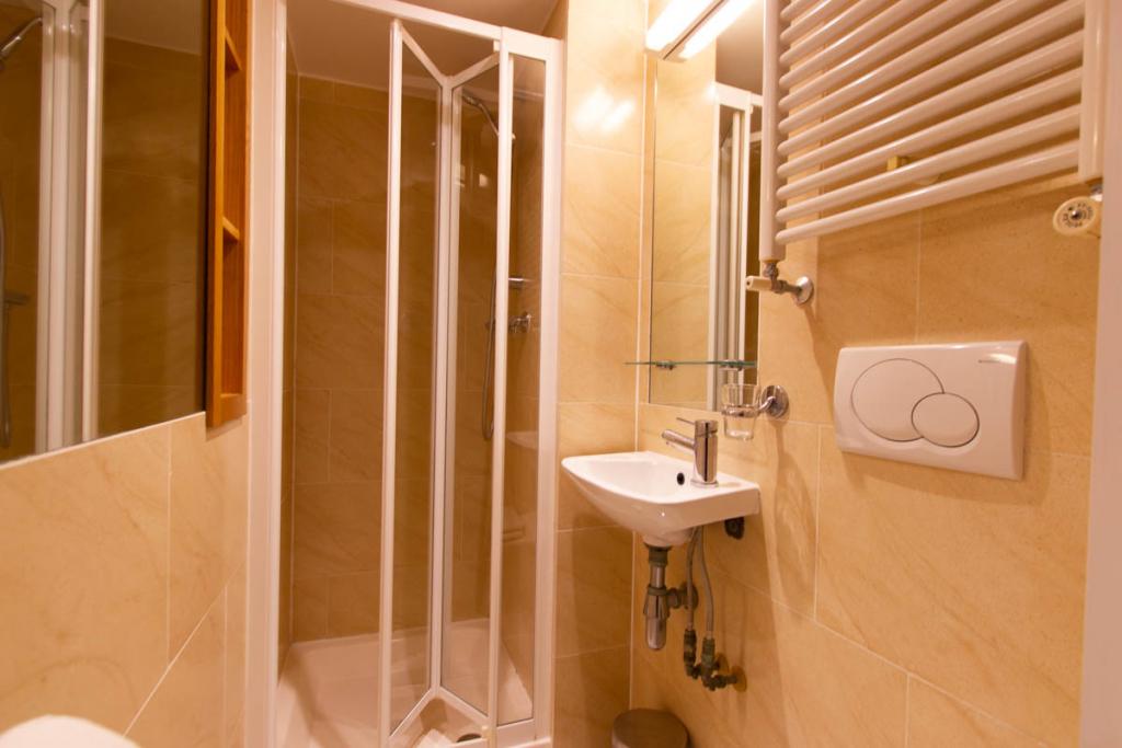 Flat Cartwright Gardens in Greater London