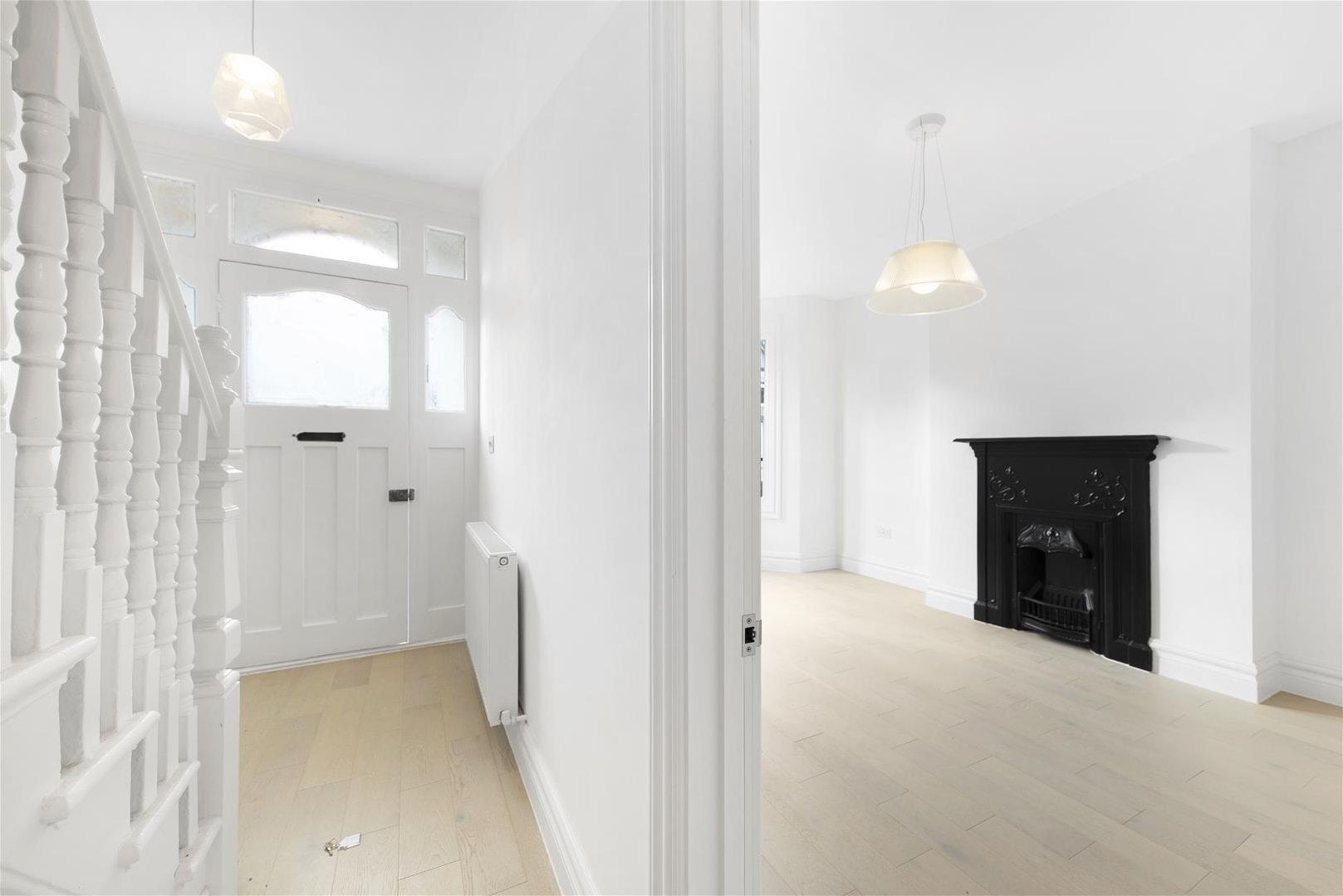 House Rothesay Avenue in Greater London